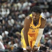 进攻仍需打磨！布朗尼上半场8分下半场0分 超远三分绝杀未果